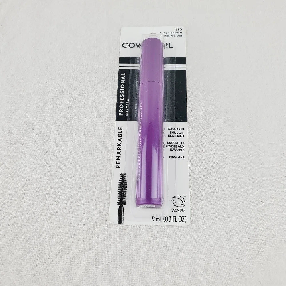LAST ONE 🔥COVERGIRL remarkable smudge resistant mascara